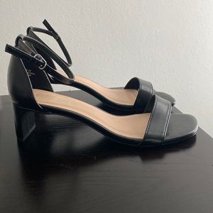 Rouge Helium Eternity Heels Size 9